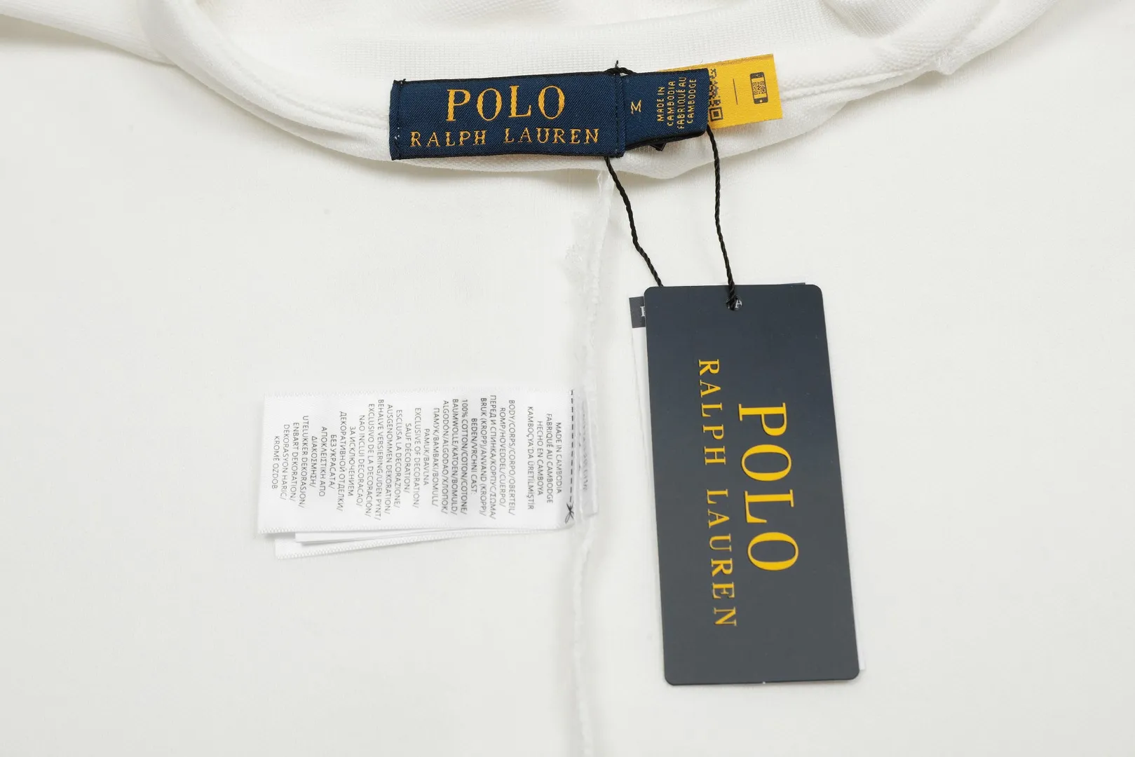 🅿️152 "Top quality" model DS001# (not off the shelves all year round) [Ralph Lauren classic pony embroidered lapel POLO short sleeves] ✅Ralph Lauren classic basic versatile POLO short sleeves ✅Main supplier platform live broadcast Wholesale entities will be replenished if out of stock, will not be removed from the shelves ✅ZP quality 1:1 version Scan the code to enter the GF website Z cabinet quality ✅Details and quality are the only one in Guangzhou Imported pique fabrics Focus on high-end Needless to say, cost-effective and good quality. ✅The version is restored to the original version. The maximum size can be worn up to 210 pounds. Loose, comfortable and stress-free. ✅Wear for work and life. Suitable for various occasions. A must-have for couples. Size: